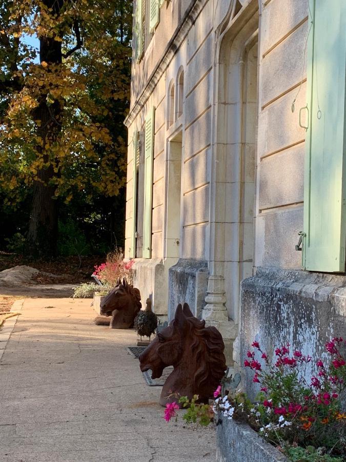 Chateau Du Mauny, Gites Et Chambres D'Hotes En Bourgogne Rosey Eksteriør billede